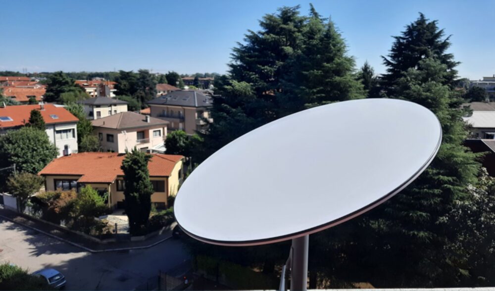 អ៊ី​ន​ធើ​ណិ​ត​ផ្កាយរណប​របស់ Elon Musk ពង្រីក​សេវា​ទូទាំង​សកលលោក