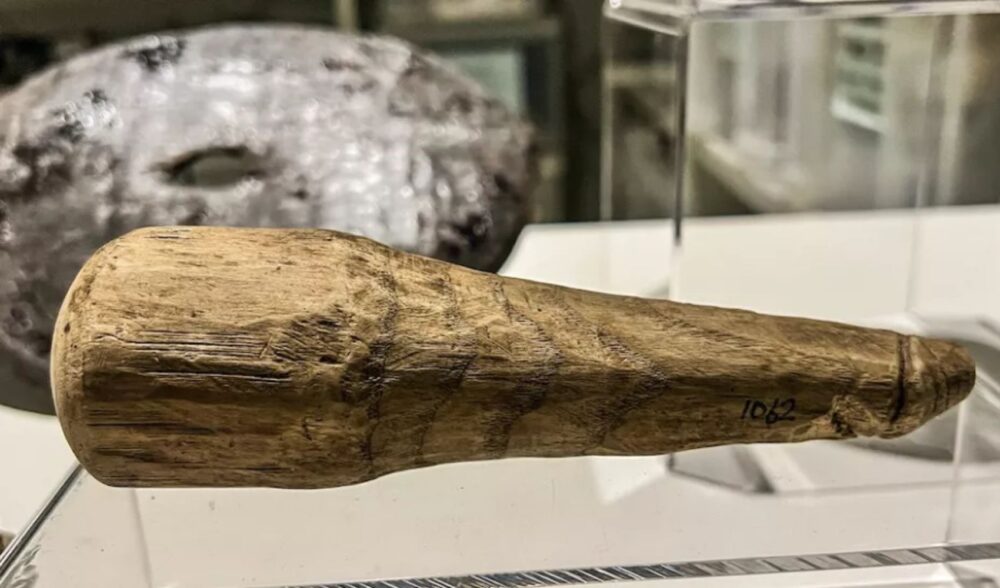 វត្ថុ​បុរាណ​អាយុកាល​ពីរពាន់​ឆ្នាំ​ត្រូវគេ​សង្ស័យថា​ជា​ឧបករណ៍​​បម្រើ​ផ្លូវភេទ