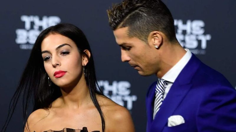 Cristiano Ronaldo និងភរិយា Rodriguez លែងទិញកាដូជូនគ្នាក្នុងថ្ងៃខួប
