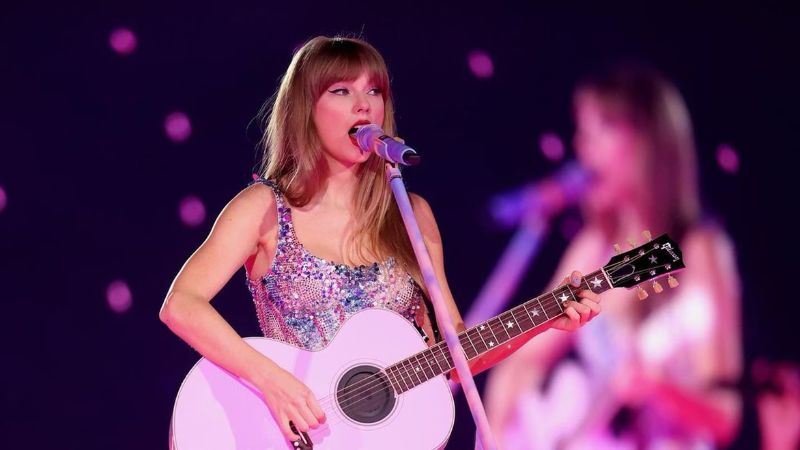 កំពូល​តារាចម្រៀង Taylor Swift នឹង​ក្លាយជា​មហា​សេដ្ឋិនីឆាប់ៗនេះ