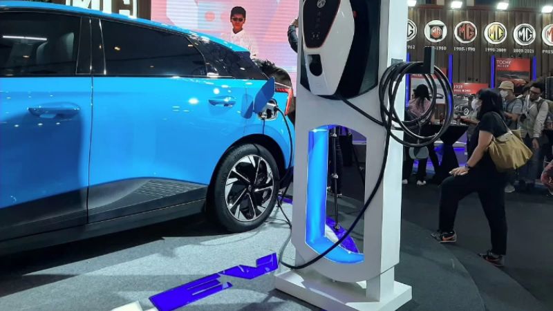 ឥណ្ឌូណេស៊ី «​បញ្ចុះ​អត្រាពន្ធ​ចំពោះ​​ការ​ទិញ​រថយន្ត​អគ្គិសនី​» មក​នៅត្រឹម «​មួយ​ភាគរយ»