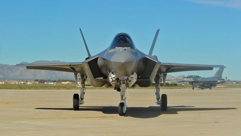 ទ័ពអាកាស​អាម៉េរិក​ច​ង់​ទិញ​យន្ត​ហោះ​ចម្បាំង​​ចំនួន​ច្រើន​គ្រឿង​​មិន​ធ្លាប់មាន