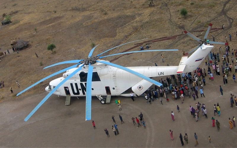 ឧ​ត្ថ​ម្ភា​គ​ចក្រ​ដឹកទំនិញ​ដែល​ធំ និង​ធ្ងន់​ជាងគេ​បង្អស់​លើ​ពិភពលោក