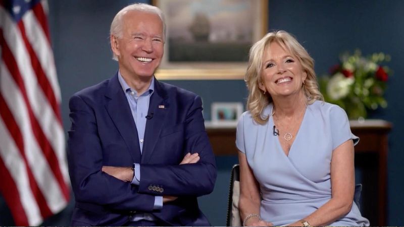 ស្វាមីភរិយា​លោក ចូ បៃ​ដិ​ន រក​​ប្រាក់ចំណូល​បាន​​ជិត 580,000 ដុល្លារ​ក្នុង​ឆ្នាំ 2022