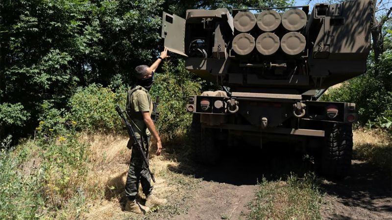 អាម៉េរិក​ផ្ដល់ជំនួយ​បន្ថែម​ជាង 300 លាន​ដុល្លារ​ដល់​អ៊ុយ​ក្រែ​ន