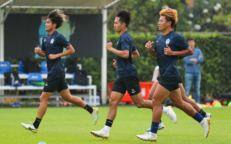 ក្រុម​បាល់​ទាត់​ជា​ច្រើន​នៅ​អាស៊ី​អាគ្នេយ៍ «នាំ​គ្នា» ទៅ​ប្រទេស​ថៃ​ បោះ​ជំរំ​ហ្វឹក​ហាត់​​ត្រៀម​សម្រាប់​​ស៊ី​ហ្គេម​នៅ​កម្ពុជា​