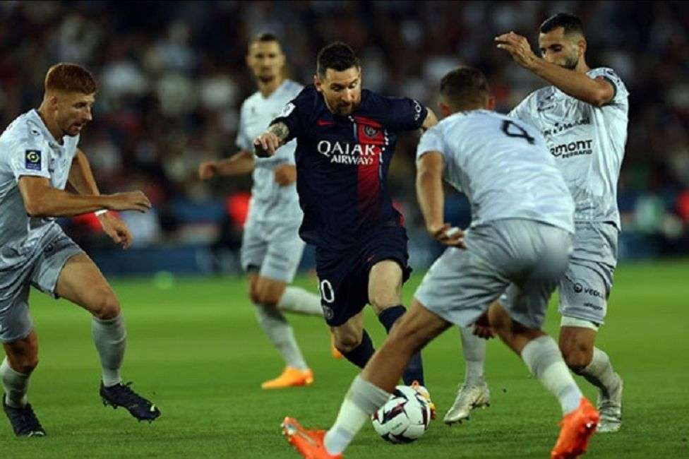 ដំណឹង​ Lionel Messi ចាកចេញ ធ្វើ​ឱ្យ​ PSG ​បាត់បង់​អ្នកគាំទ្រ​ជាង​មួយ​លាន​នាក់