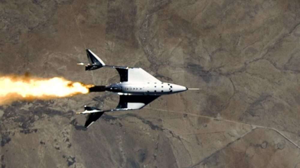 យន្តហោះ​អវកាស Virgin Galactic ដឹក​ភ្ញៀវ​ឯកជន​លើកដំបូង