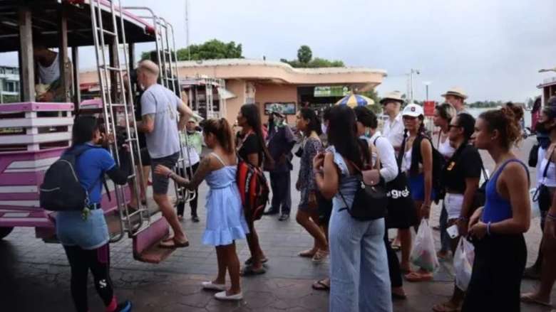 ថៃរកឃើញពលករបរទេសខុសច្បាប់រាប់ពាន់នាក់