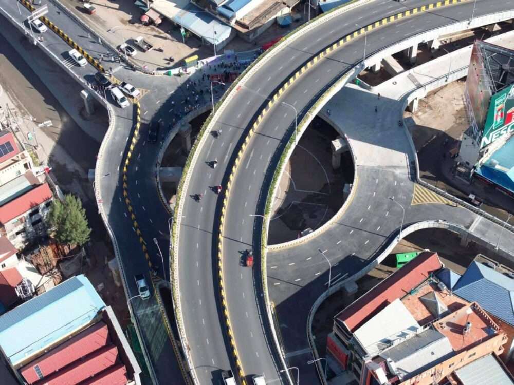 ស្ពានអាកាសមរតកតេជោ ជាន់ទី១ ត្រូវបានតភ្ជាប់រួចរាល់ហើយ