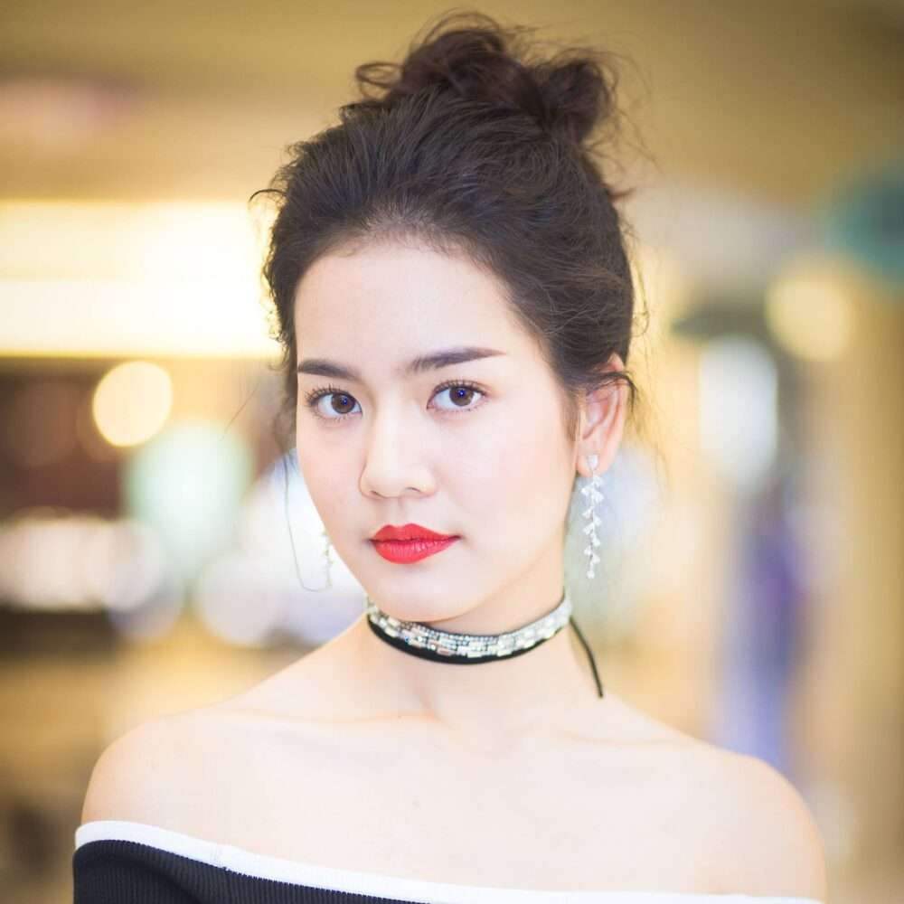 Bow Maylada តារាស្រីថៃជំនាន់ថ្មី ដែលទទួលបានការងារ BA ច្រើនបំផុត